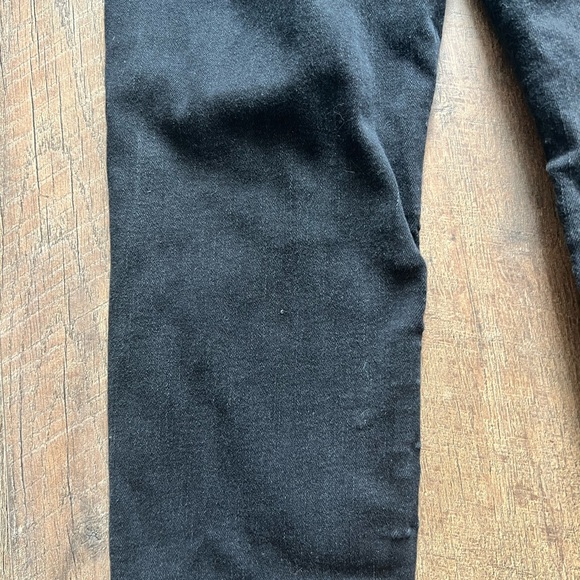 American Eagle Outfitters Black Ripped Skinny Jeans - Picture 5 of 6